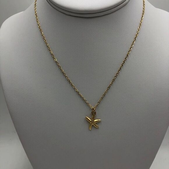 18K Gold Plated Women's Starfish Pendant Necklace Hypoallergenic Waterproof - Picture 3 of 12